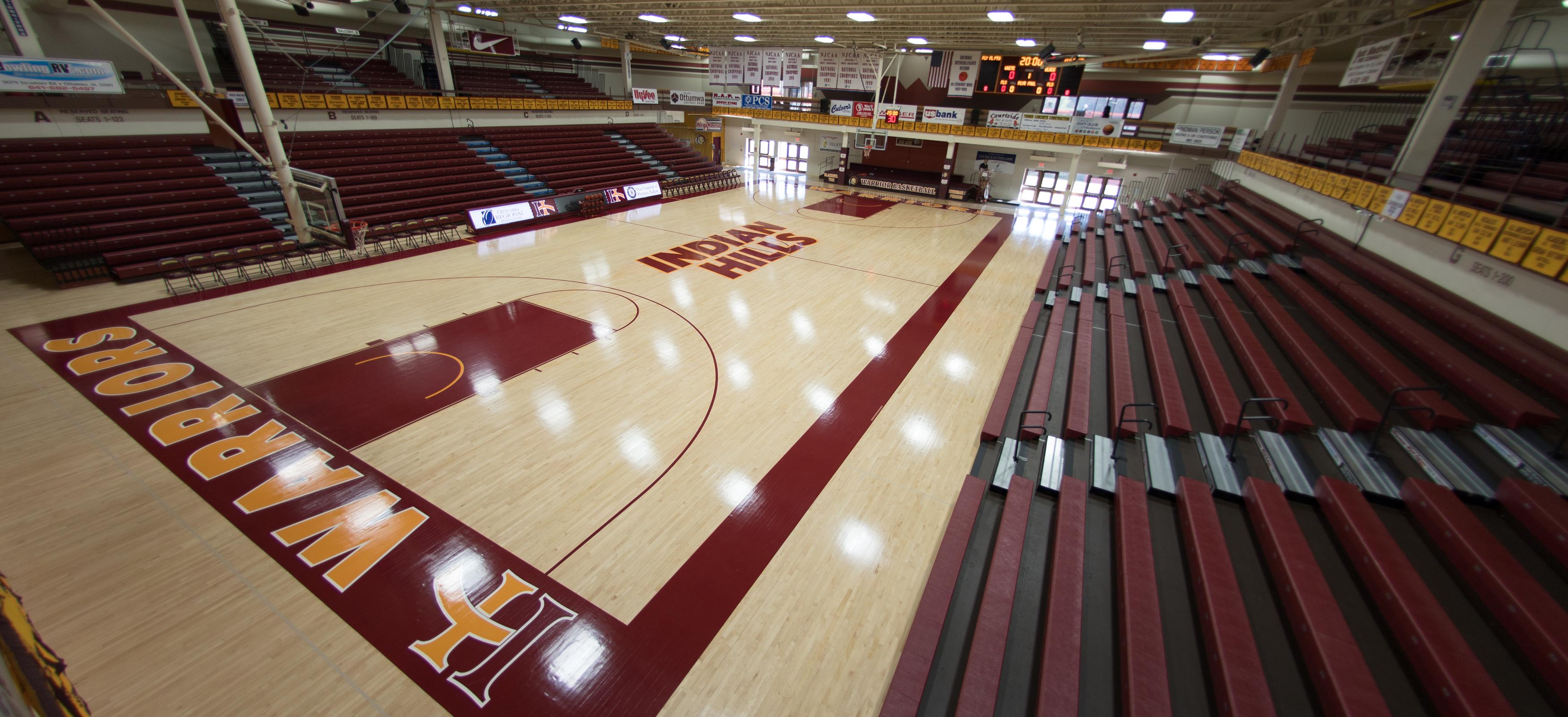 Indian Hills Community College Cheer & Dance Teams